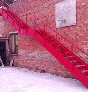 лестница на улицу lu-11