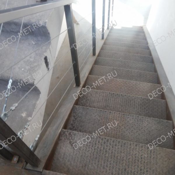 Металлическая лестница ir-3